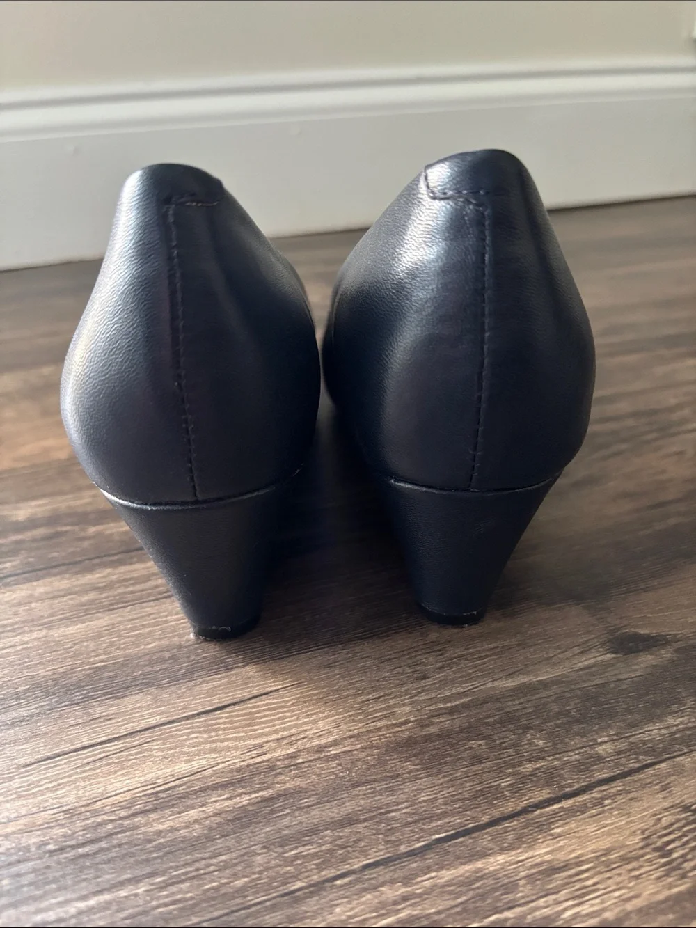 Aerosoles Inner Circle Pumps Women's 9.5 Navy Blue Leather Block Heel